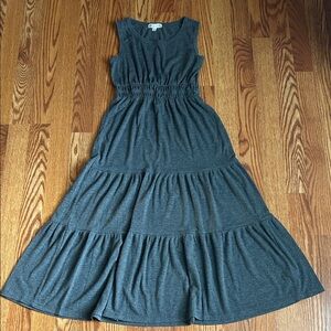 Love Glam Girl Sleeveless Gray Tiered Kids Maxi Dress Size Large